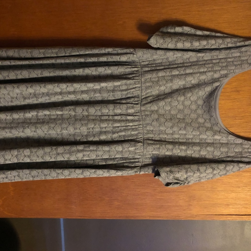 Grey Dress - Picture 4 of 4